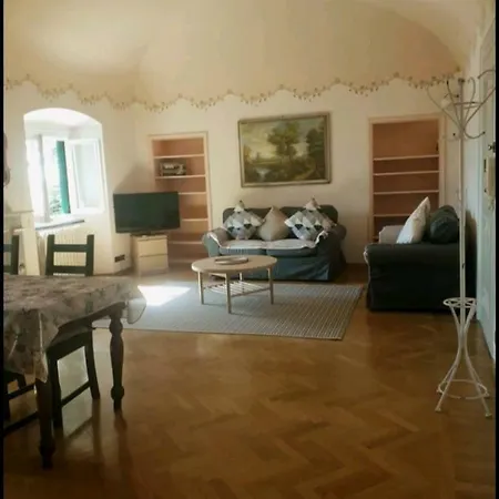 Lägenhet La Casa Nel Castello Rapallo